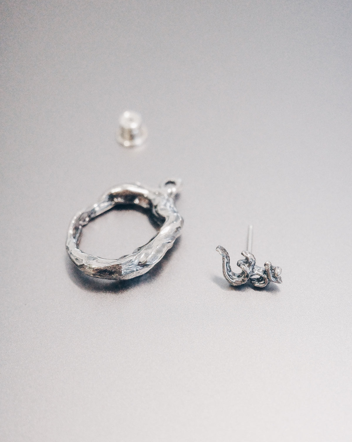 Mini ॐ + Jump Point Earring (Detachable)
